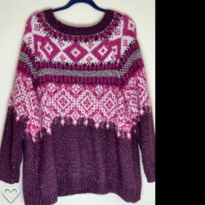 SALE l🔥Pretty Purple Print Sweater size 18 🔥